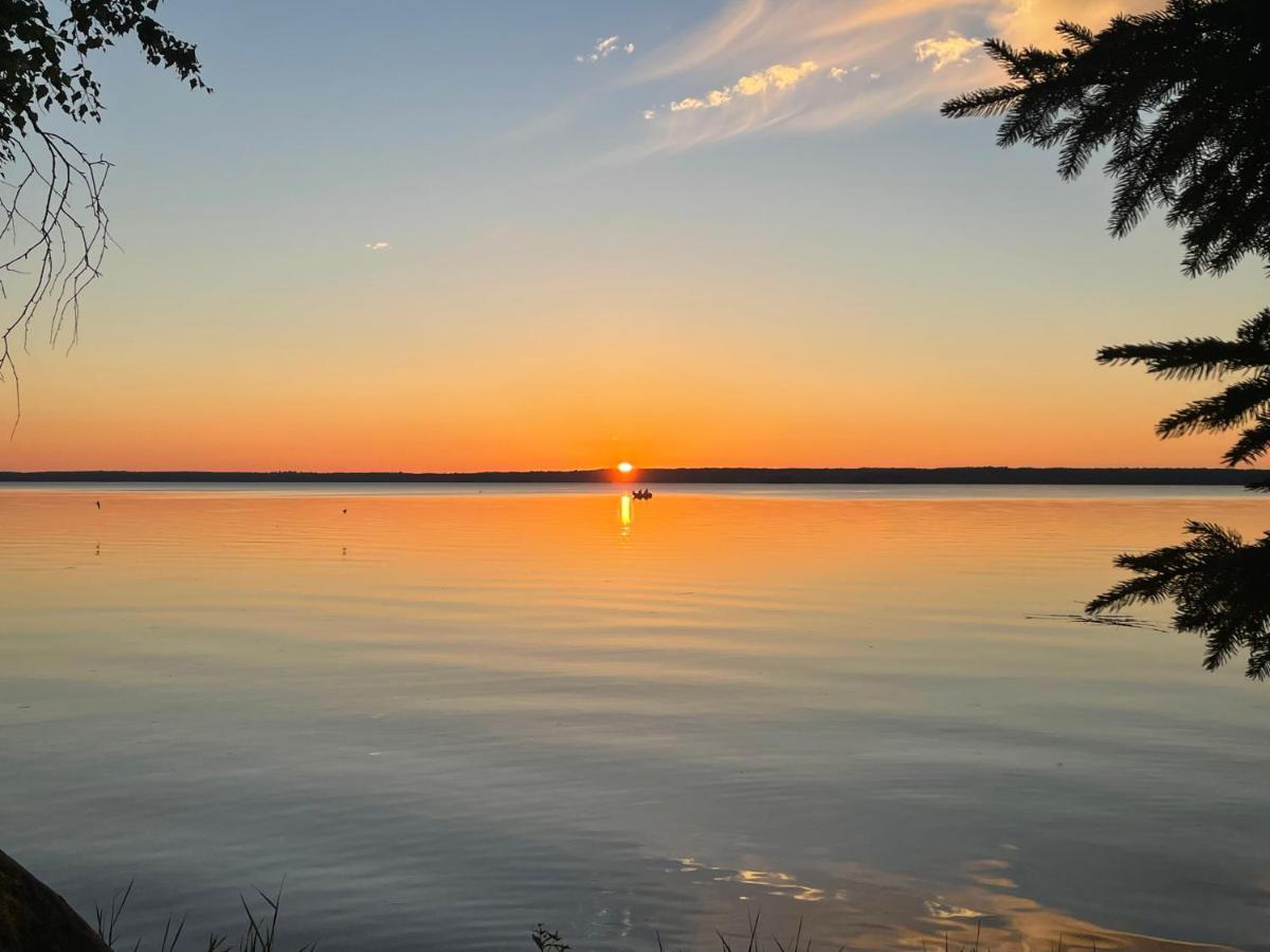 Sjoenaera Stuga Norrtälje Exterior foto